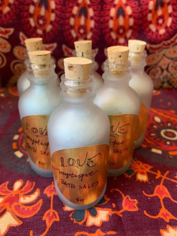 Love Mystique Bath Salts (purple)